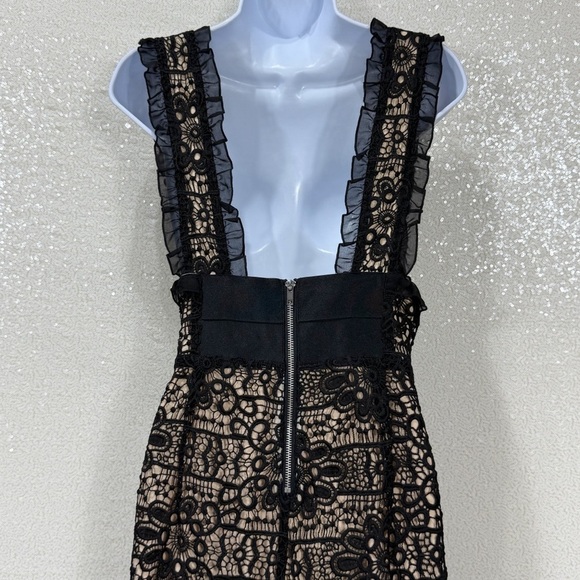 Guess Los Angeles Black Lace Wide-Leg Jumpsuit Size 10 – Floral overlays - Picture 13 of 16